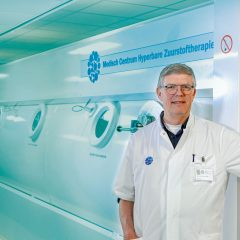 Duikslachtoffers Duikslachtoffers kunnen snel behandeld worden door de 24/7 beschikbaarheidsdienst.