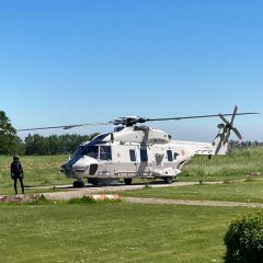NH 90 helikopter brengt duikslachtoffer naar MCHZ